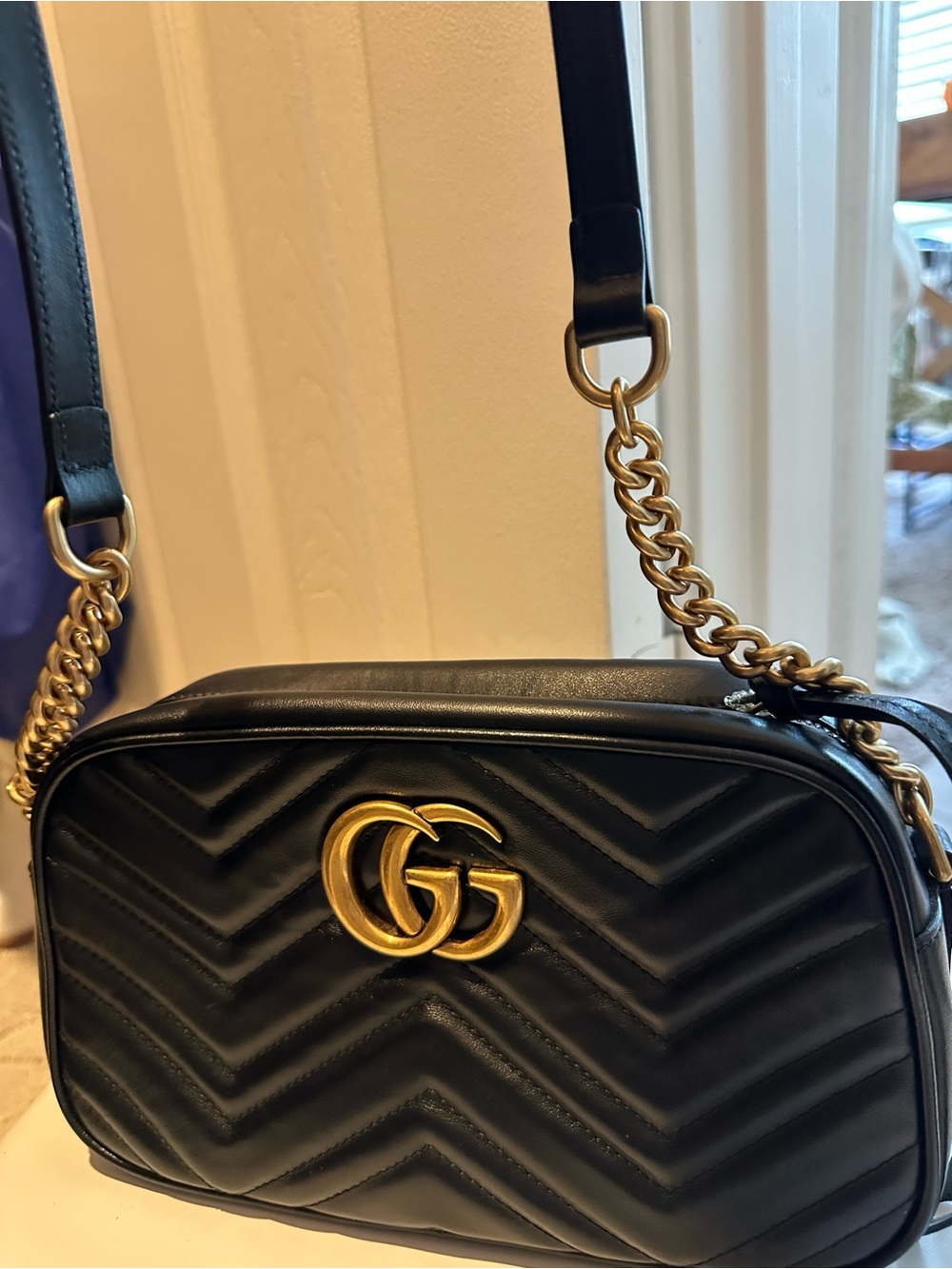 Gucci Black Chevron Quilted Leather Camera Bag with Gold GG AUTHENTIC !!!